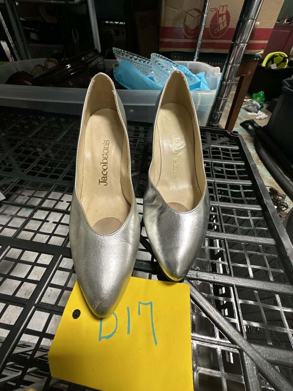 Jacobson's Vintage Silver Leather Pointed Toe Kitten Heels Size 7.5 N